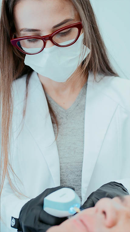 Dra. Molina – Láser Facial